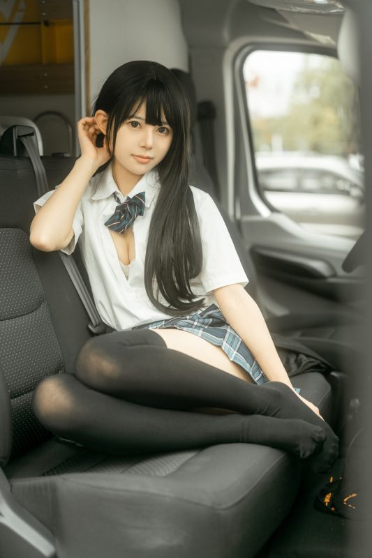 rua阮阮 -  房车jk [41P-445MB]